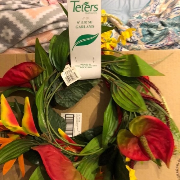 Testers 6ft colorful Garland x2 (two strands) - Picture 1 of 1